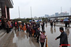 為(wèi)什麽都使用電(diàn)磁治療儀（股骨頭治療儀） ——全國(guó)第159批感恩盛宏行掠影