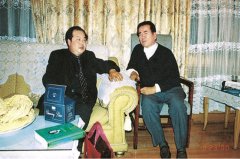 全國(guó)人大副委員(yuán)長(cháng)鐵木(mù)爾·達瓦買提親切接見(jiàn)劉希山教授